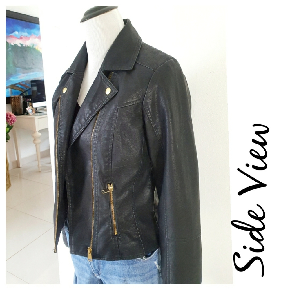 💥NWT- Faux Leather Black Jacket - Picture 8 of 12